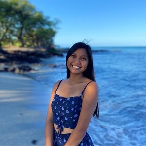 Meet your Posher, Desiree